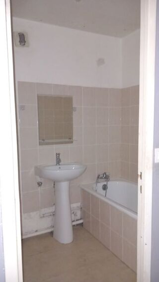  Appartement à louer 2 pièces 50 m²