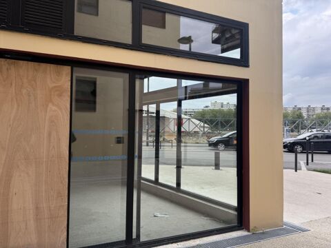 LOCAL COMMERCIAL de 299m&sup2; - IVRY SUR SEINE 517000 94200 Ivry sur seine