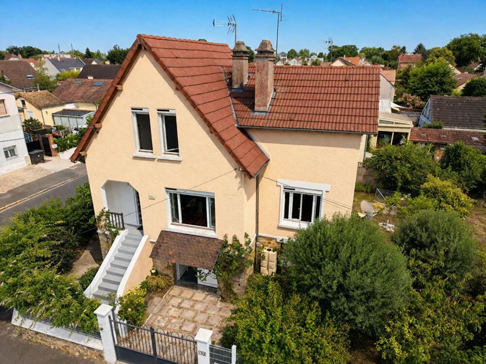 Maison Sainte Genevieve Des Bois 6 pièce(s) 108 m2