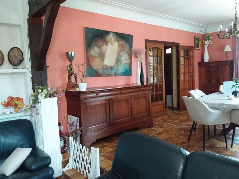Vente Maison Maison à vendre 5 pièces  avec piscine, parking, garage,et abris voiture sur 1000 m² de terrain Soues