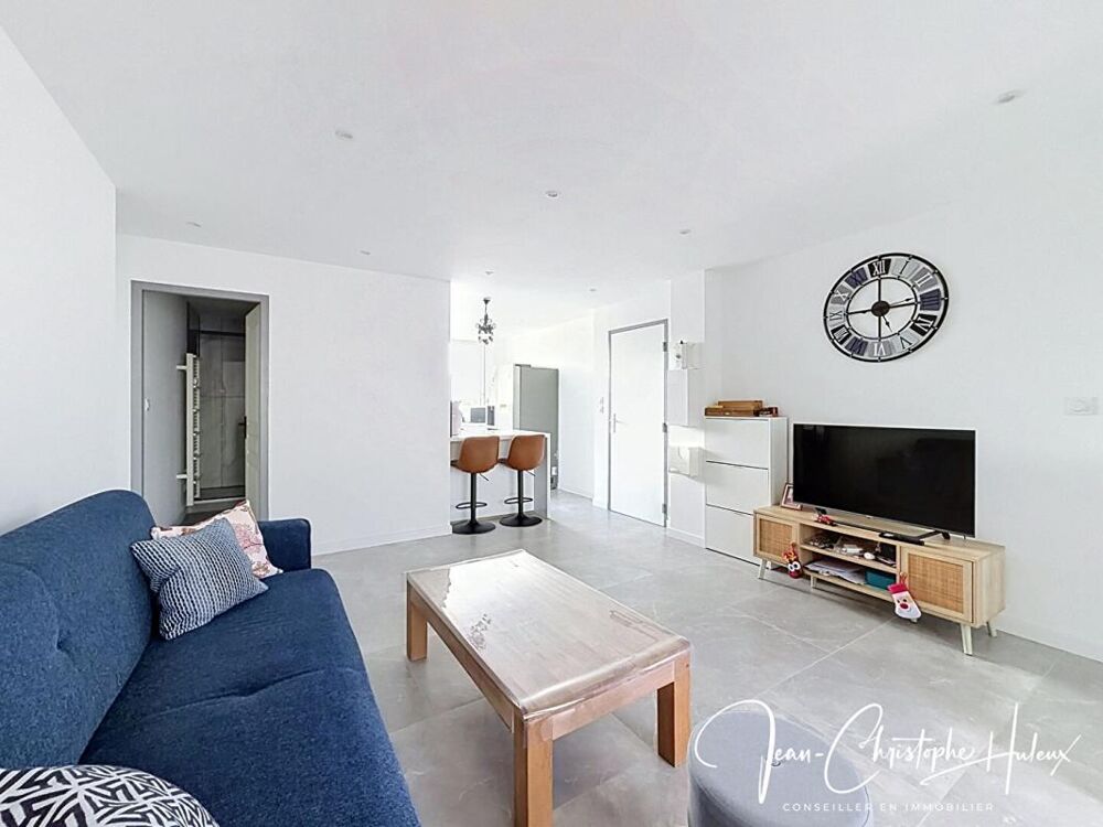 Vente Appartement Appartement  4 pièces 64 m2, Garage privatif fermé + cave Nimes