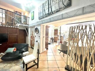  Duplex/triplex à vendre 3 pièces 140 m²