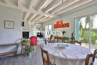  Villa à vendre 8 pièces 255 m²