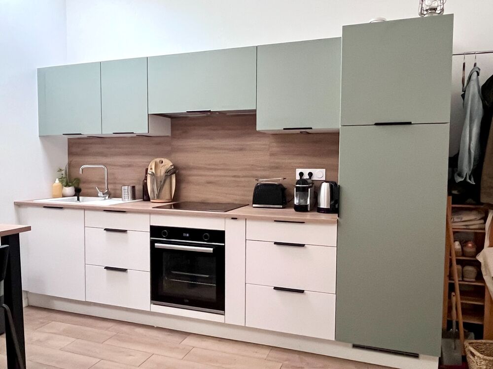 Vente Appartement À VENDRE – Appartement rénové avec cour privative – Bordeaux Nansouty Bordeaux