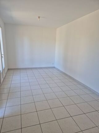  Appartement à louer 2 pièces 42 m²