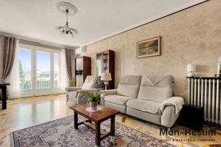  Propri�t�/ch�teau � vendre 11 pi�ces 263 m�