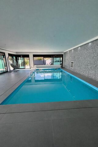  Maison à vendre 6 pièces 227 m²