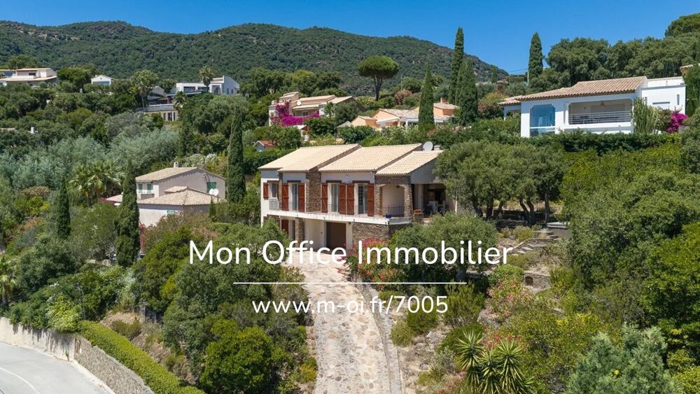 Référence : 7005-LES - VILLA À RÉNOVER VUE MER AVEC TERRAIN ARBORÉ À CAVALAIRE SUR MER