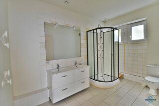  Immeuble � vendre 364 m�