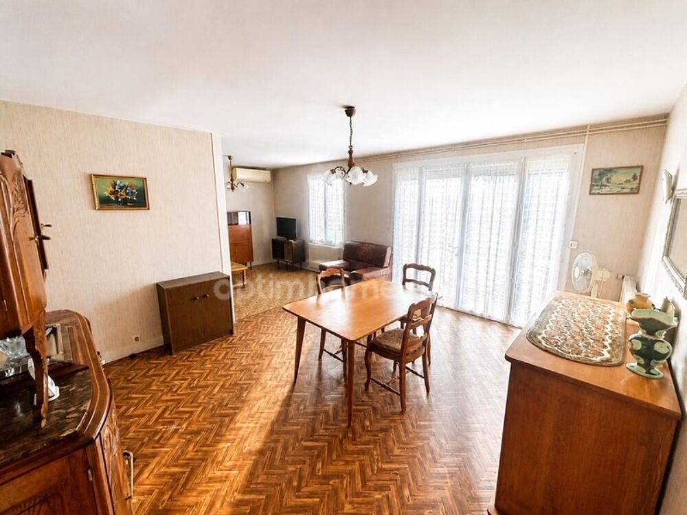 Vente Maison Maison de plain-pied avec vue sur les champs, près de 2 000 m² de terrain NERIGEAN (33) Nerigean