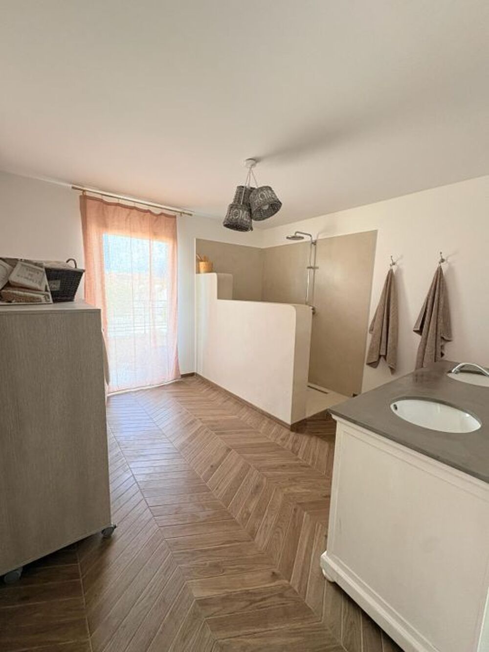 Location Maison Maison de 260m2 à louer sur Fénay Fenay