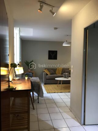  Appartement à louer 1 pièce 25 m²