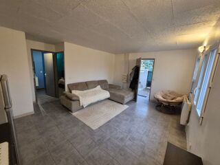  Appartement à louer 2 pièces 35 m²