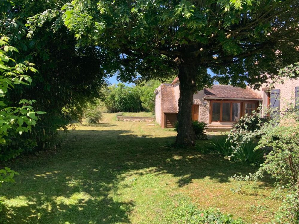 Vente Maison Belle longère de 130 m² avec son jardin bucolique - Salins Salins