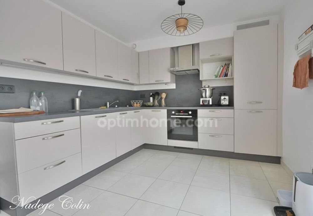 Vente Maison Maison 5 pièces Guyancourt (Routoir/Villaroy) – 4 ch, véranda, jardin & garage Guyancourt