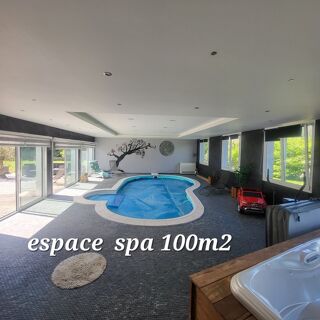  Maison  vendre 8 pices 230 m