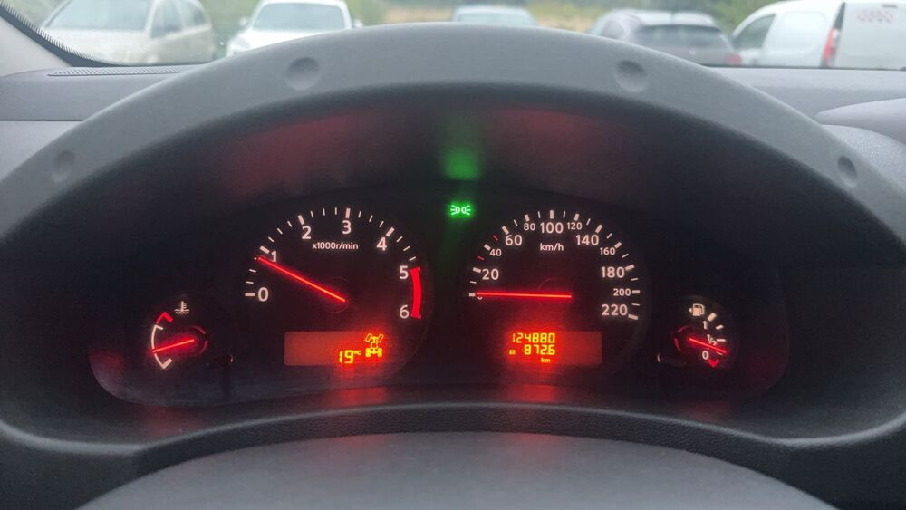 Navara 2.5 dCi 190 4WD Double Cabine Xe 2015 occasion 38300 Bourgoin Jallieu