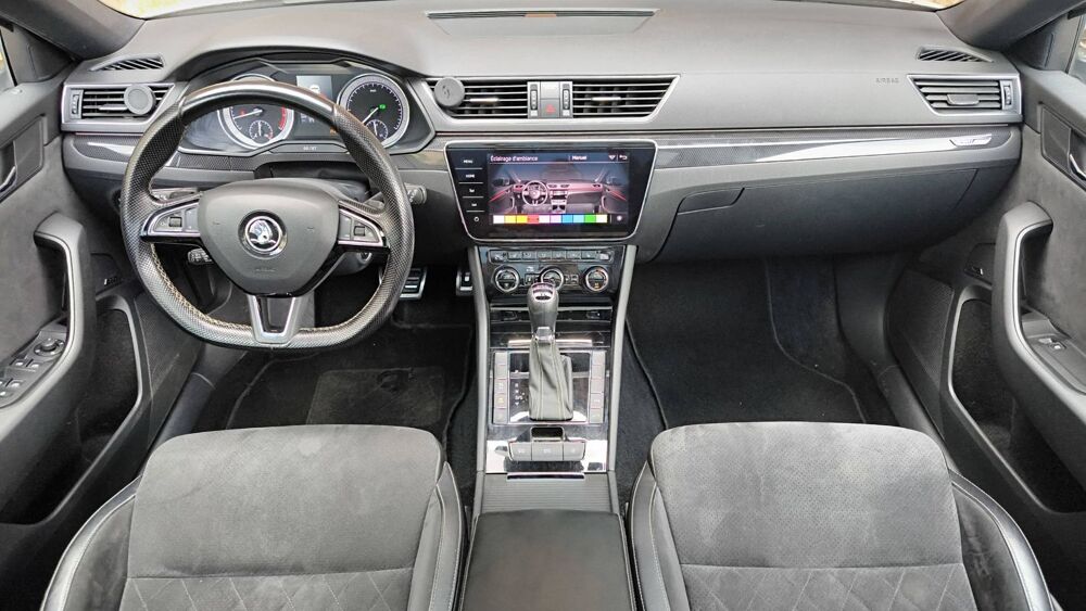 Superb 2.0 TSI 272 4x4 DSG7 Sportline - Automatique Toit ouvrant 2018 occasion 71100 Chalon Sur Saone
