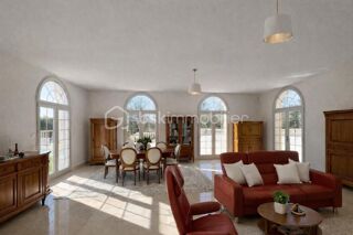  Propriété/château à vendre 12 pièces 483 m²