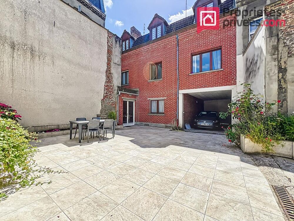 À vendre - Maison 8 chambres - 207 m² habitables - 3 garages -Jardin - Quartier recherché de Lille - Vieux lille