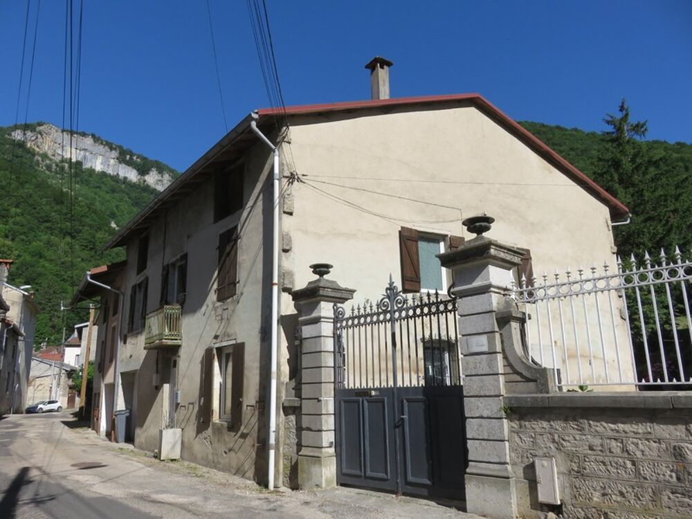 Maison à vendre 5 pièces CHALEY (01) de 100 m² plus terrain de 64 m²