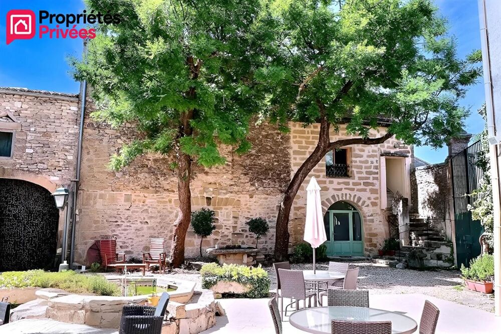 Vente Maison Aux portes d'Uzès, une authentique bastide du XVIIIe siècle pensée pour recevoir