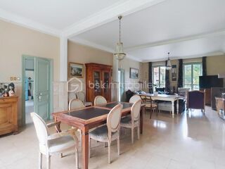  Propriété/château à vendre 8 pièces 243 m²