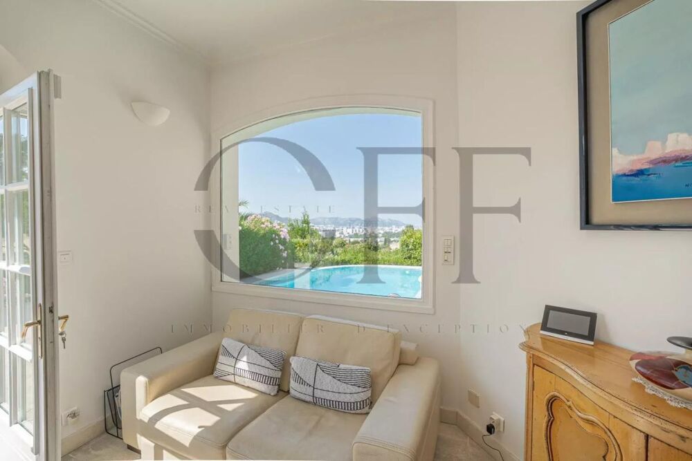 Vente Villa MARSEILLE 12? – DOMAINE PRIVÉ SÉCURISÉ Élégante propriété de 220 m² sur 1 660 m² de terrain paysager • 4 chambres • Piscine • Do Marseille 12