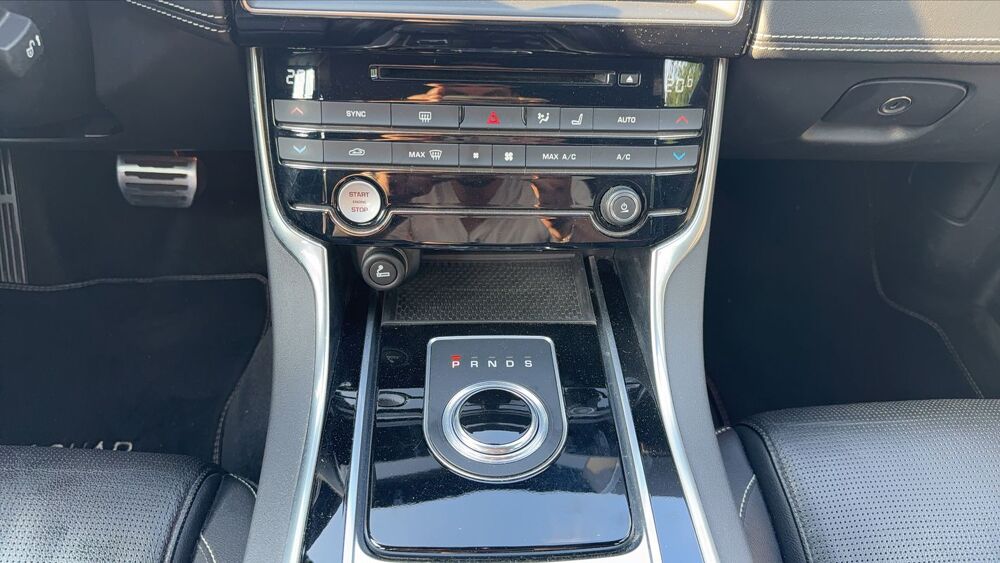 XE 2.0 D 180 AWD BVA8 R-Sport 2018 occasion 57890 Diesen