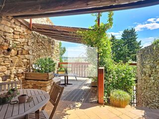 Vente Maison MAISON DE VILLAGE DE CARACTÈRE PROXIMITE UZES– 6 CHAMBRES – 2 TERRASSES – VUE DÉGAGÉE Pougnadoresse
