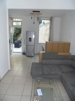  Appartement à louer 1 pièce 28 m²