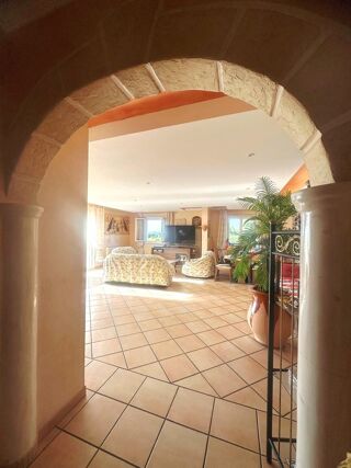  Maison à vendre 12 pièces 295 m²