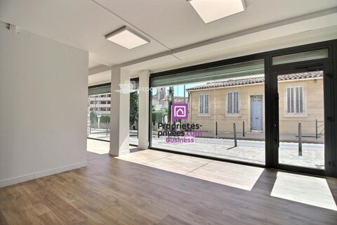 CASSIS - LOCAL COMMERCIAL A LOUER - 78 m&sup2; - 3 260 Euros HTHC - 3260 13260 Cassis