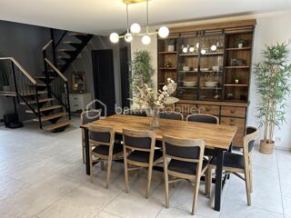  Maison à vendre 10 pièces 252 m²