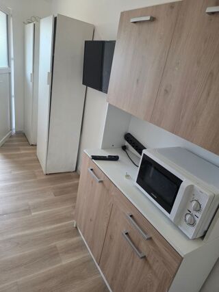  Appartement à louer 1 pièce 14 m²