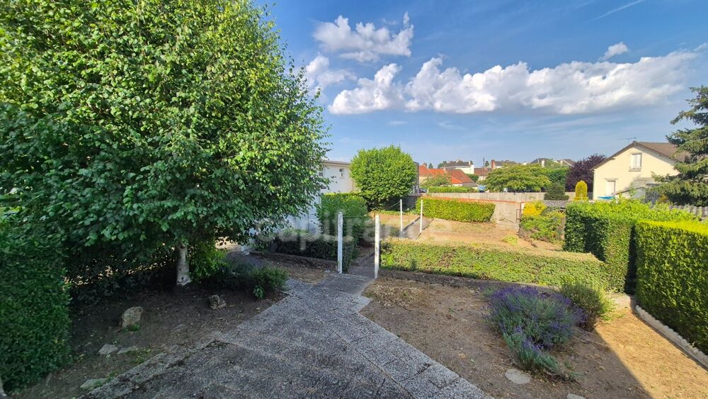 Maison individuelle à vendre 3 pièces ETAMPES (91)  Quartier Saint-Pierre  Terrain clos de 591 m²  Garage  Fort potentiel