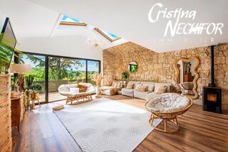  Propriété/château à vendre 8 pièces 267 m²