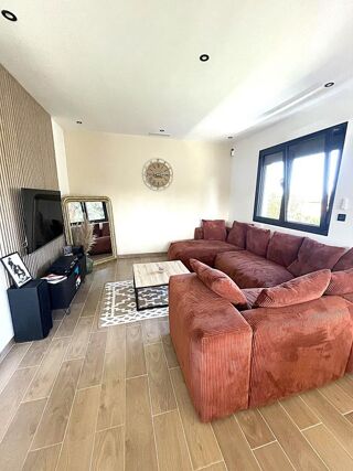  Villa à vendre 6 pièces 167 m²