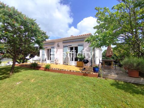   Maison Maison - 8 pi�ce(s) - 158 m�