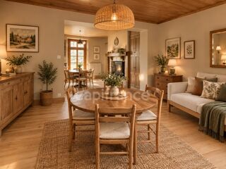 Vente Maison Rare: Bel ensemble immobilier  dans village pittoresque Maison et dépendances Junhac