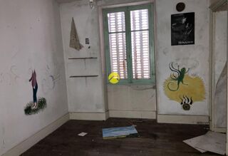  Maison  vendre 10 pices 150 m