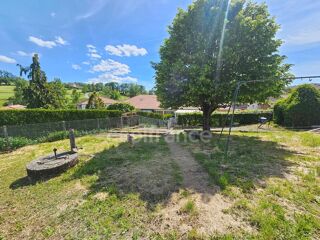 Vente Maison Maison à vendre 8 pièces avec sous-sol garage et dépendances et jardin de 1000 m² CHAMBOST LONGESSAIGNE (69) Chambost longessaigne