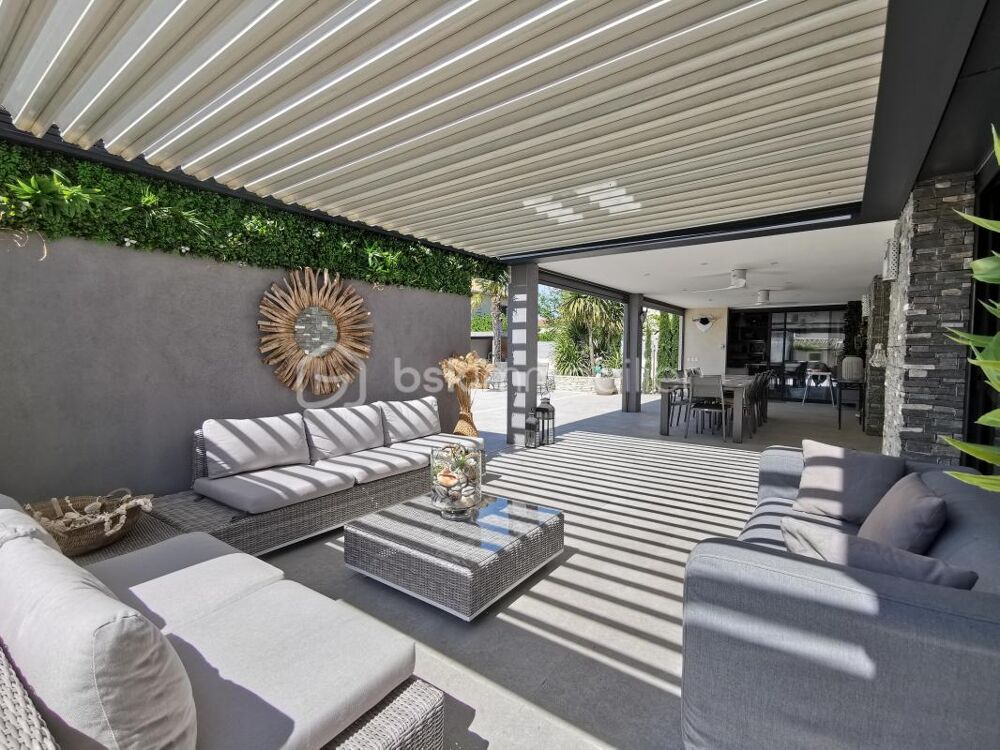 � vendre  Villa Saint-Laurent-d'Aigouze (30220)