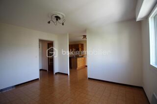  Appartement à louer 3 pièces 53 m²