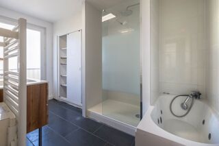  Appartement à louer 4 pièces 89 m²