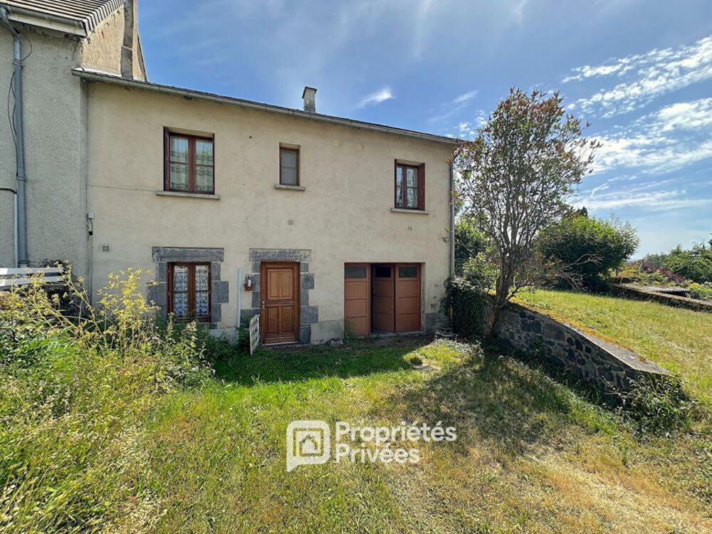 Vente Maison Maison 5 pièces 116 m2 avec garage sur terrain de 714 m2 Ceyssat