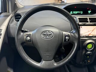 Yaris 5 portes 1.4 D4-D 90 cv 2010 occasion 85190 Venansault
