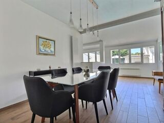  Maison � vendre 10 pi�ces 240 m�