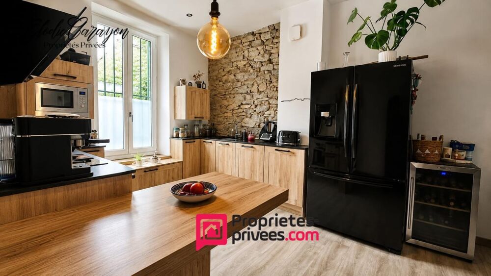CARCASSONNE QUAI BELLEVUE - AU PIED DE LA CITÉ MÉDIÉVALE -193M² avec jardin au pied de la cité médiévale