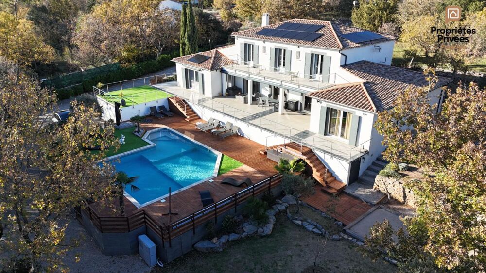 Villa Provençale 260m² - St-Maximin - 4 Suites - Piscine & Jacuzzi - 5000m²